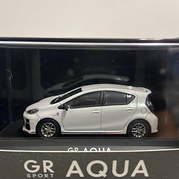 1/64 トヨタ アクア GRスポーツ 非売品 ミニカー Amazon | ディーラー販促 1/64 ミニカー アクア GR Gazoo Racing